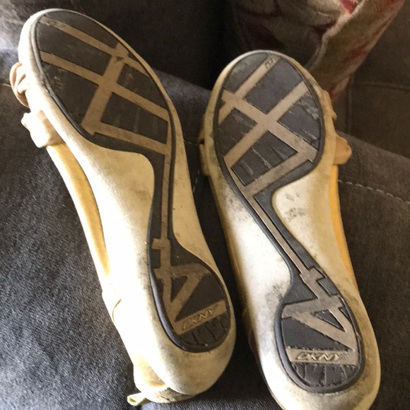 DKNY gold time slip ons - Picture 2 of 5